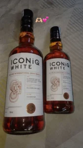 Iconic White 
