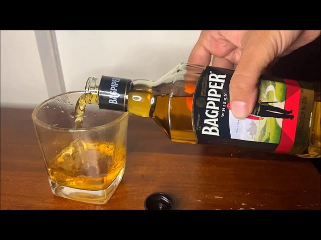 Bagpiper Whisky Price